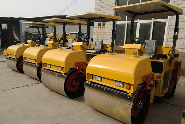 3噸<a href='http://www.alleventpro.com' target='_blank'>壓路機</a>